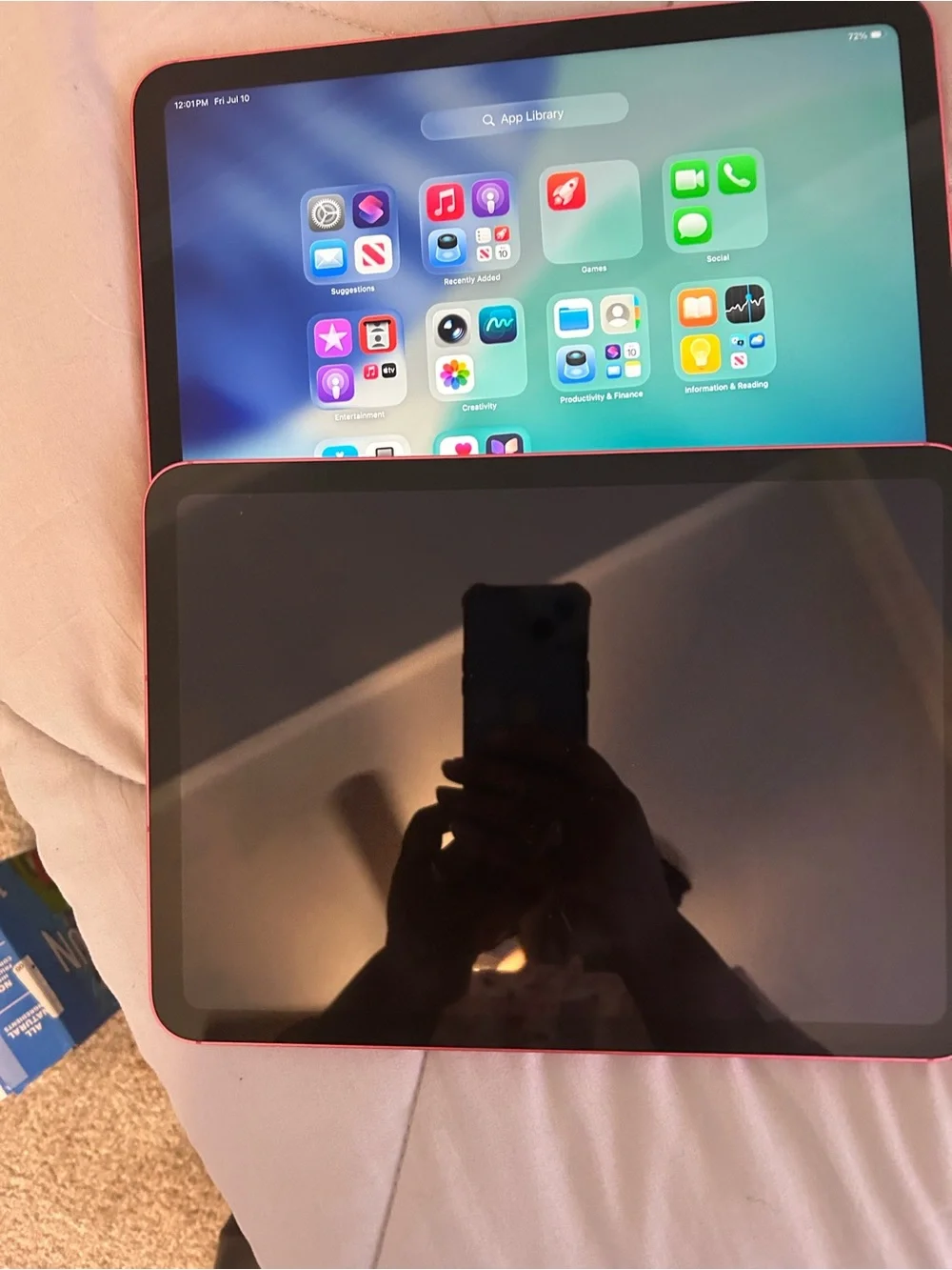 Apple iPad Hot pink 2 iPads 380$ each 650 for both
